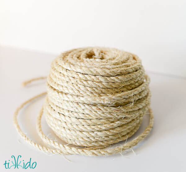 Rustic, Nautical Rope Charger Tutorial, Pottery Barn Style | Tikkido.com