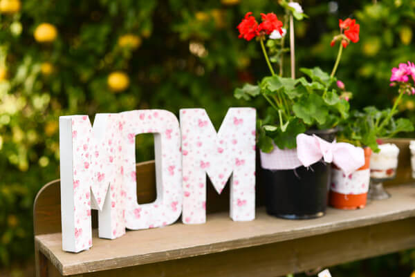 Big Balloon and a Floral Garland String