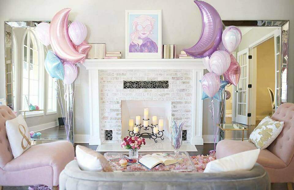 Luna Lovegood party setting.