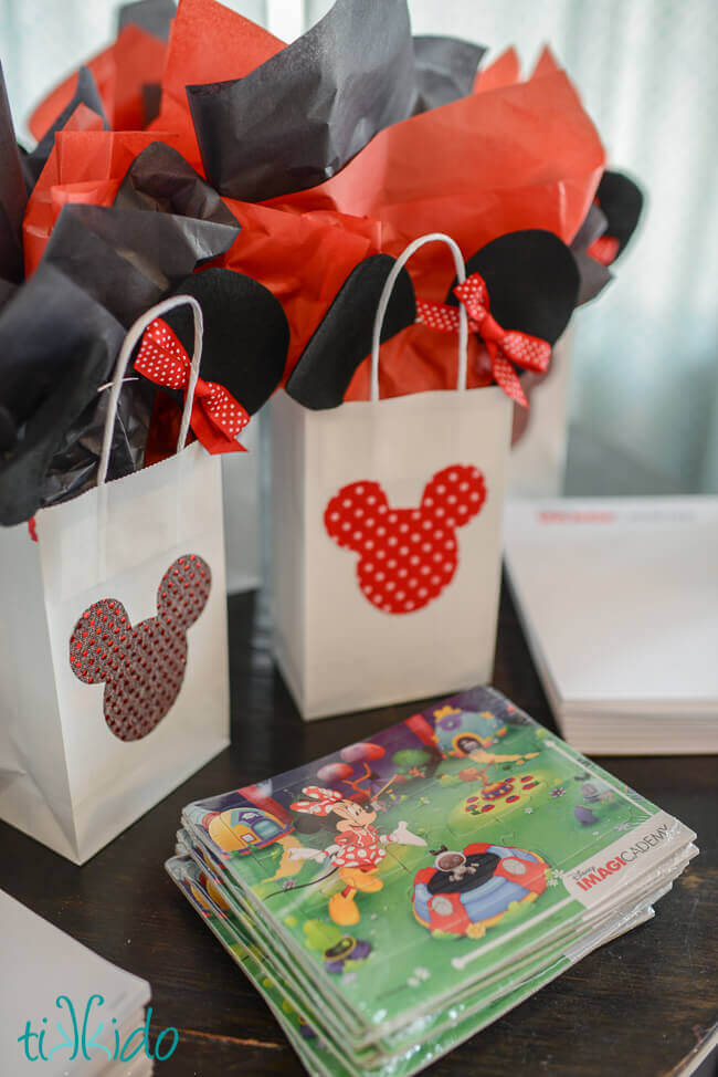 DIY Mickey Gift Bag, DIY Gift Bag, Gift Ideas