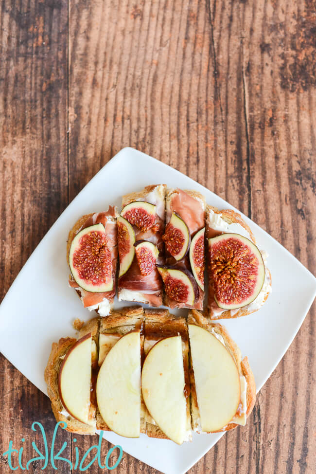 Brie Apple and Fig Crostini Appetizer