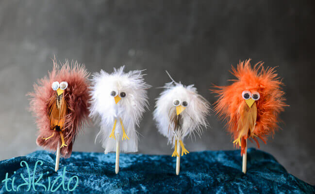 Lollipops that look like feather covered owls for a Harry Potter party.
