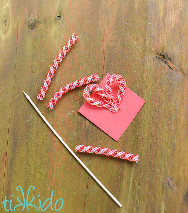 DIY Gift Toppers and Gift Tags that look like Peppermint Candies