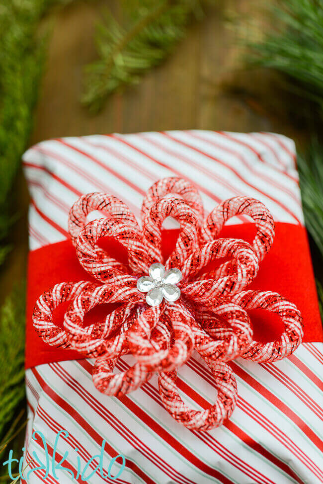 DIY Gift Toppers and Gift Tags that look like Peppermint Candies