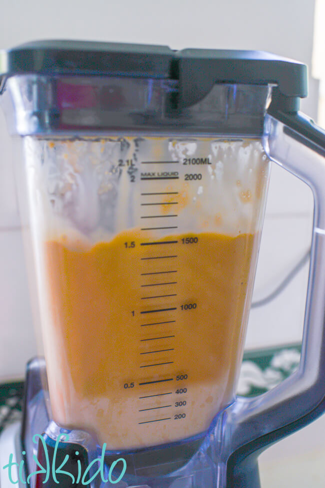 Coffee Popsicles mixture in a blender.