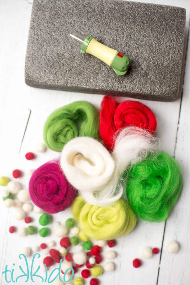 Make a Wool Ball from Wool Yarn using the Wet Felt Method 