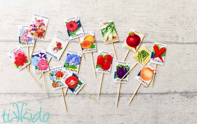 Printable vintage seed packet cupcake toppers to make the easiest spring garden cupcakes.