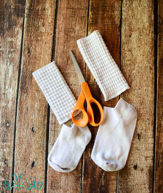 DIY Sparkle Socks (Bling-ing Irish dancing poodle socks - tutorial)