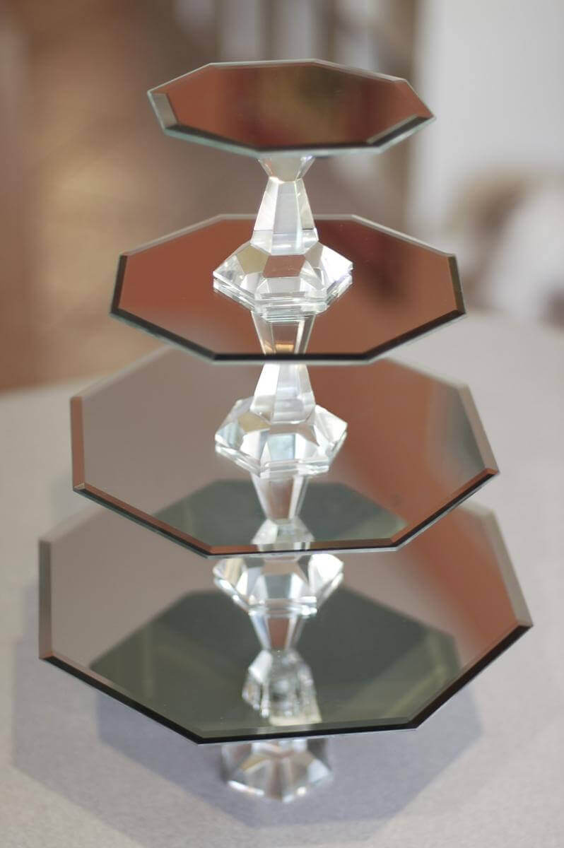 Mirror 2025 cake stand