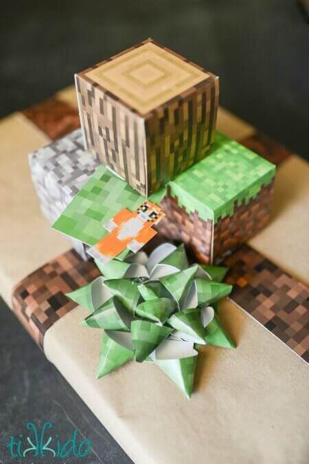 Minecraft Wrapping Paper Green Gift Wrap Mining Birthday Party Present 