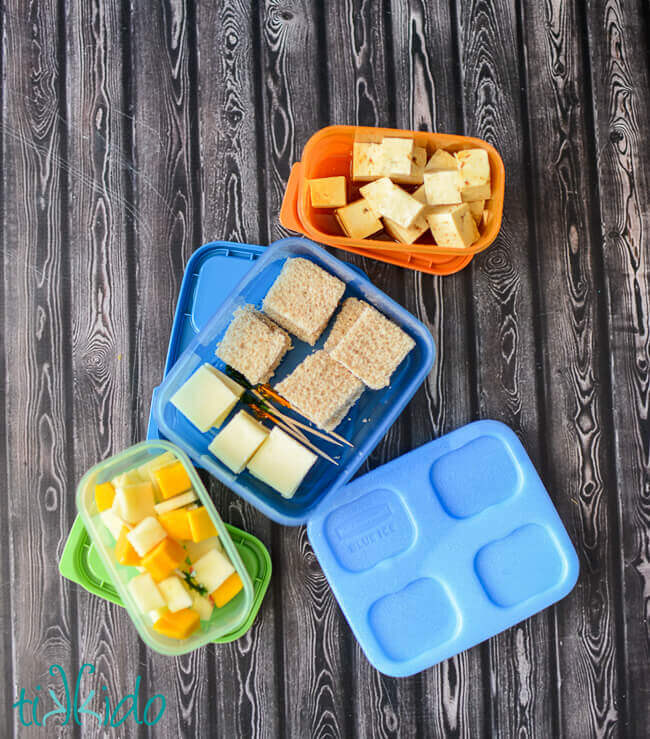 A Week of School Lunch Ideas with Rubbermaid LunchBlox