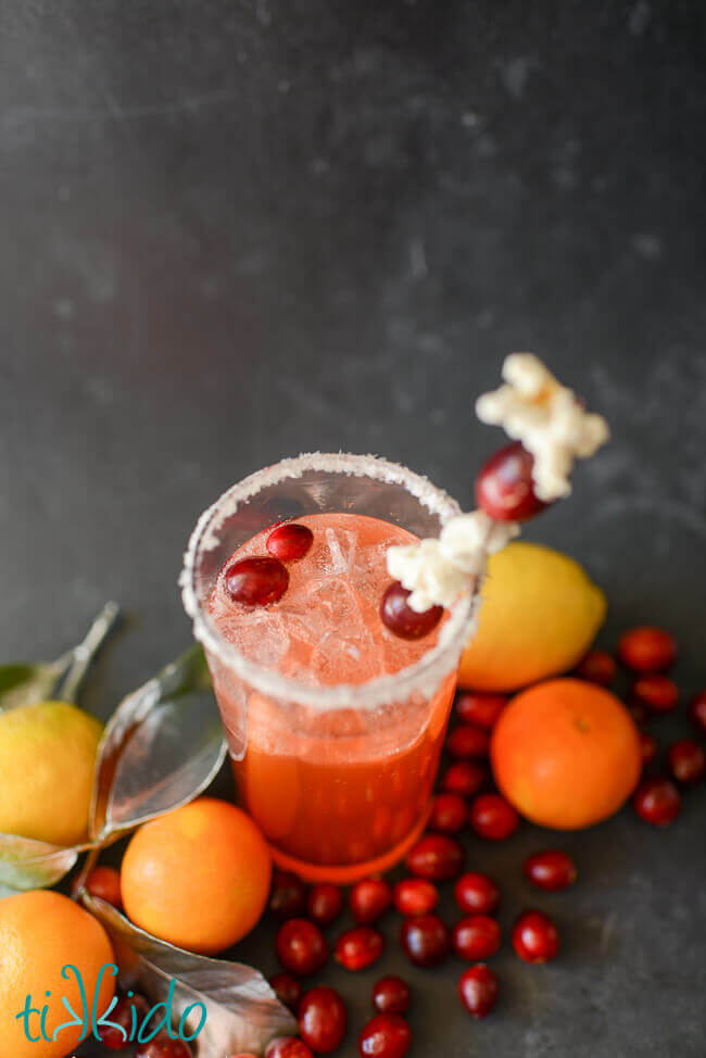 Merry and Bright Citrus Christmas Cocktail Recipe | Tikkido.com